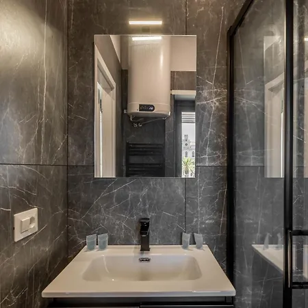 Apartment Black Umberto *