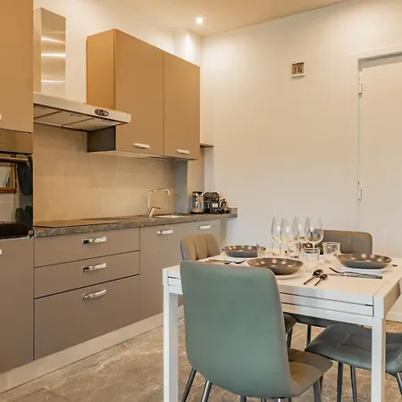 Apartment Black Umberto *